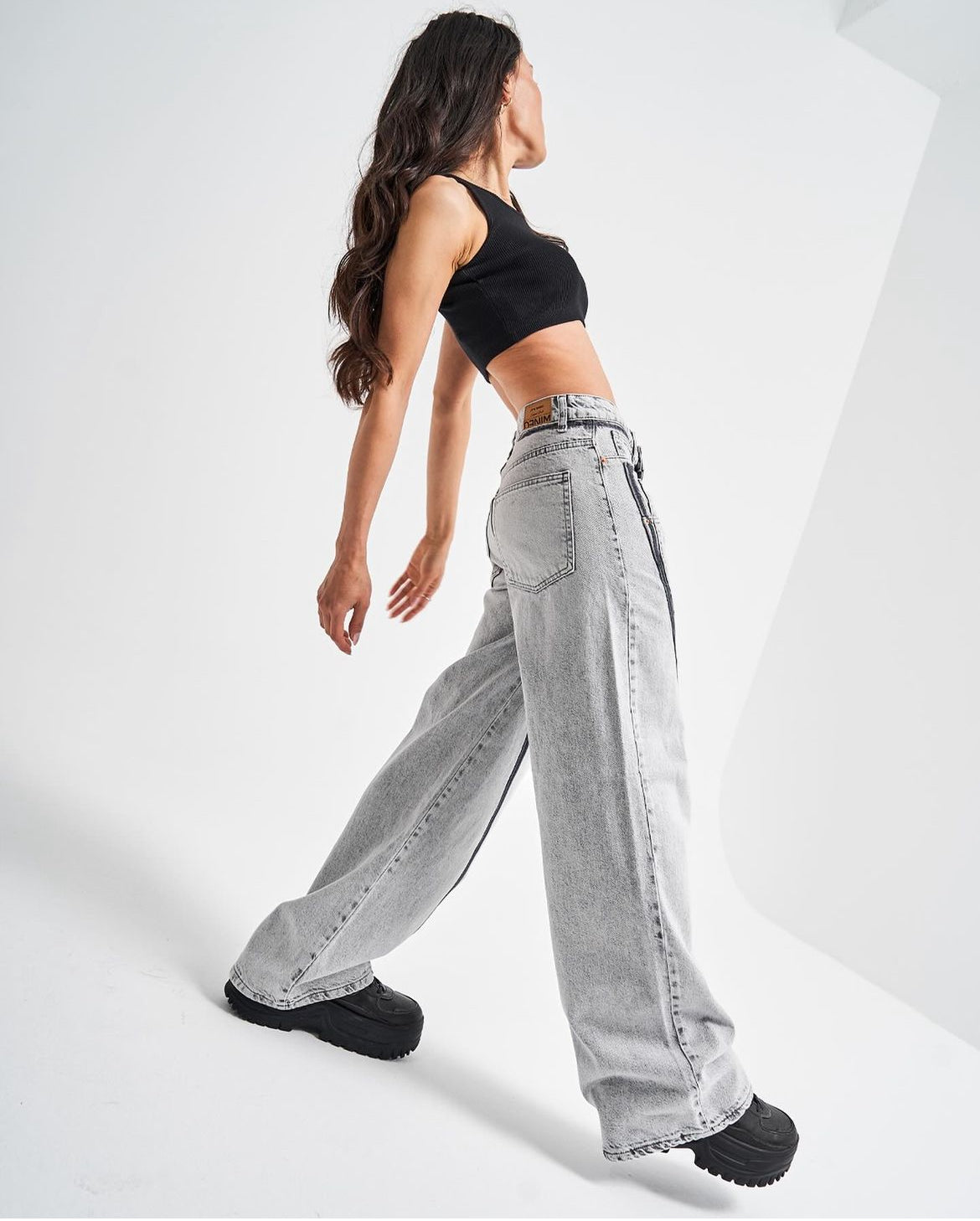 COLORS DESIGN WIDE LEG STRIPED GRAY JEANS-J 1502