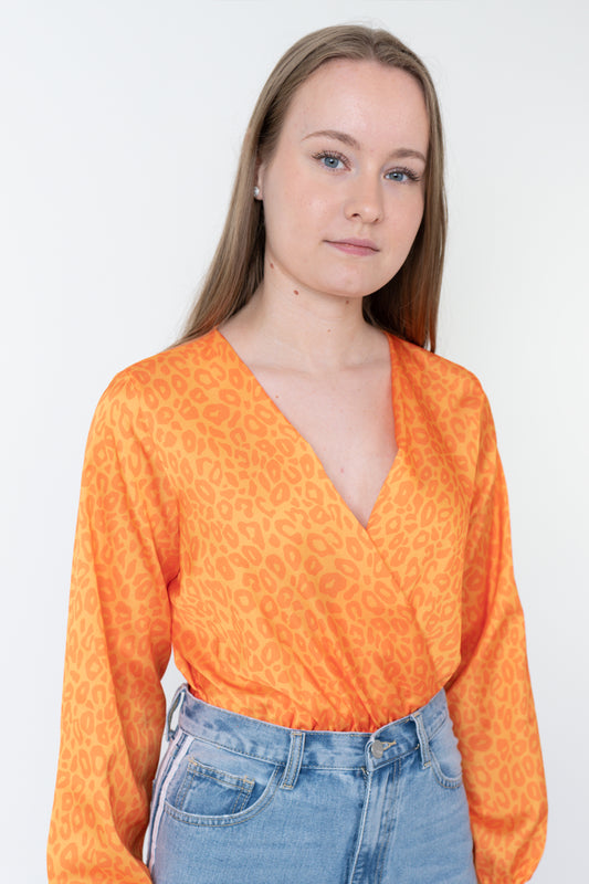 Viola body-orange