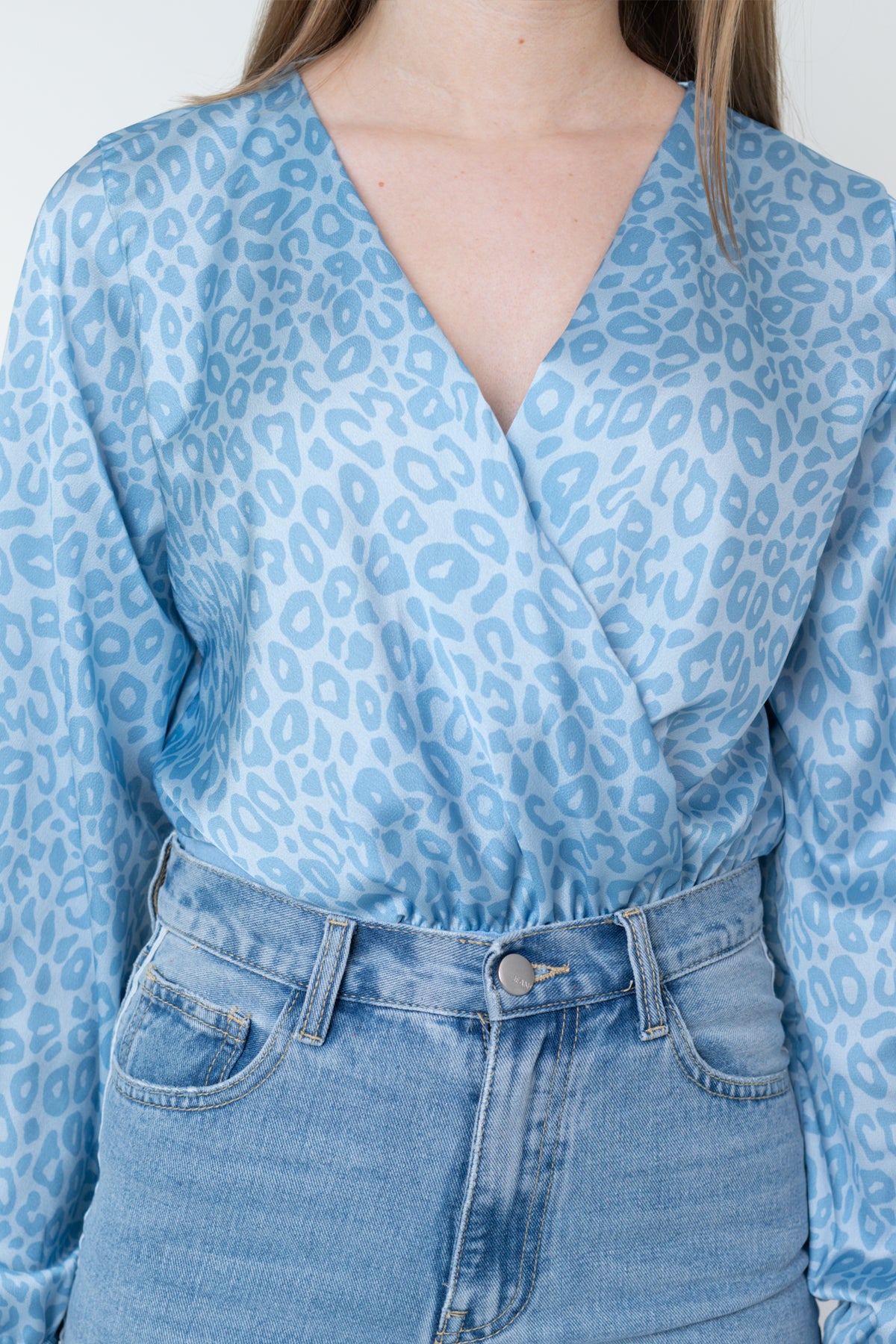 Viola body-light blue